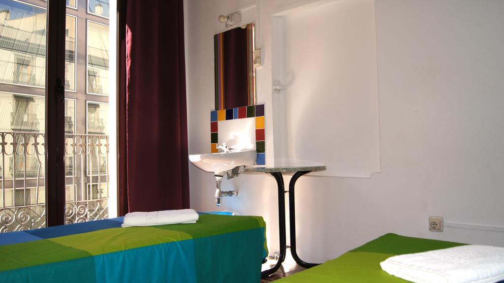 เพนชั่น อาโรซา Hotel บาร์เซโลนา ห้อง รูปภาพ